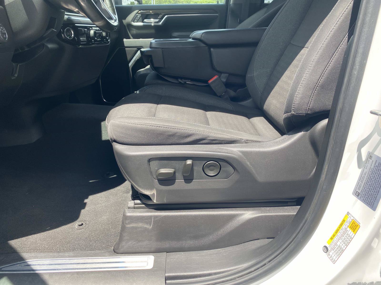 Used 2025 Chevrolet Silverado 3500 LT w/ Safety Package AWD/4WD image 19
