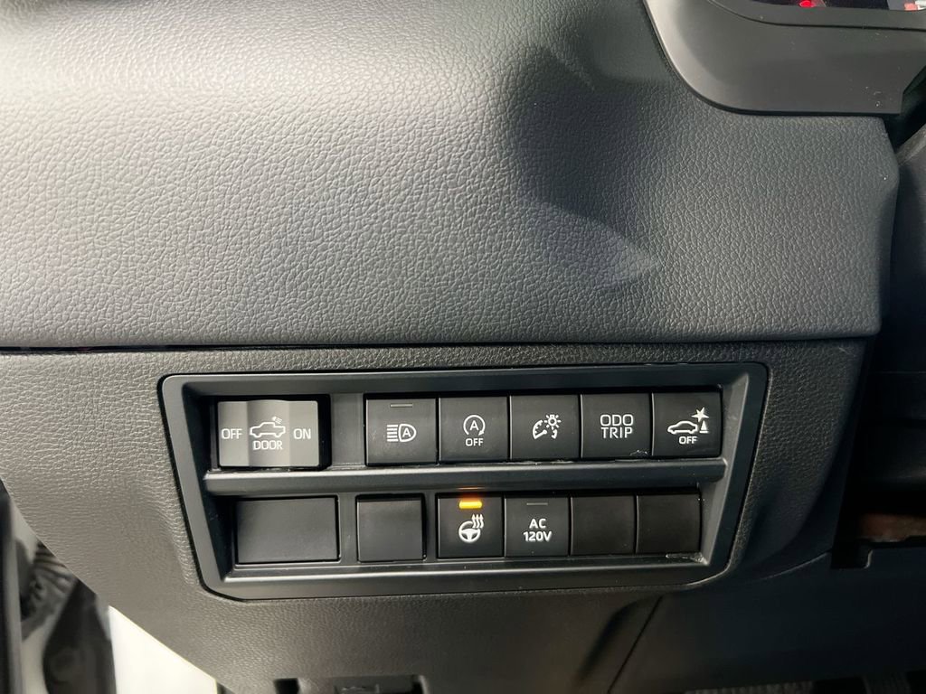 Used 2022 Toyota Tundra Limited image 19