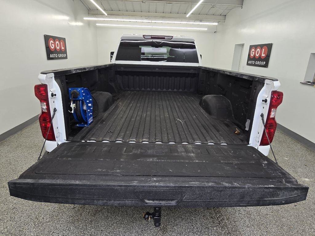 Used 2023 Chevrolet Silverado 2500 W/T w/ WT Safety Package AWD/4WD image 5