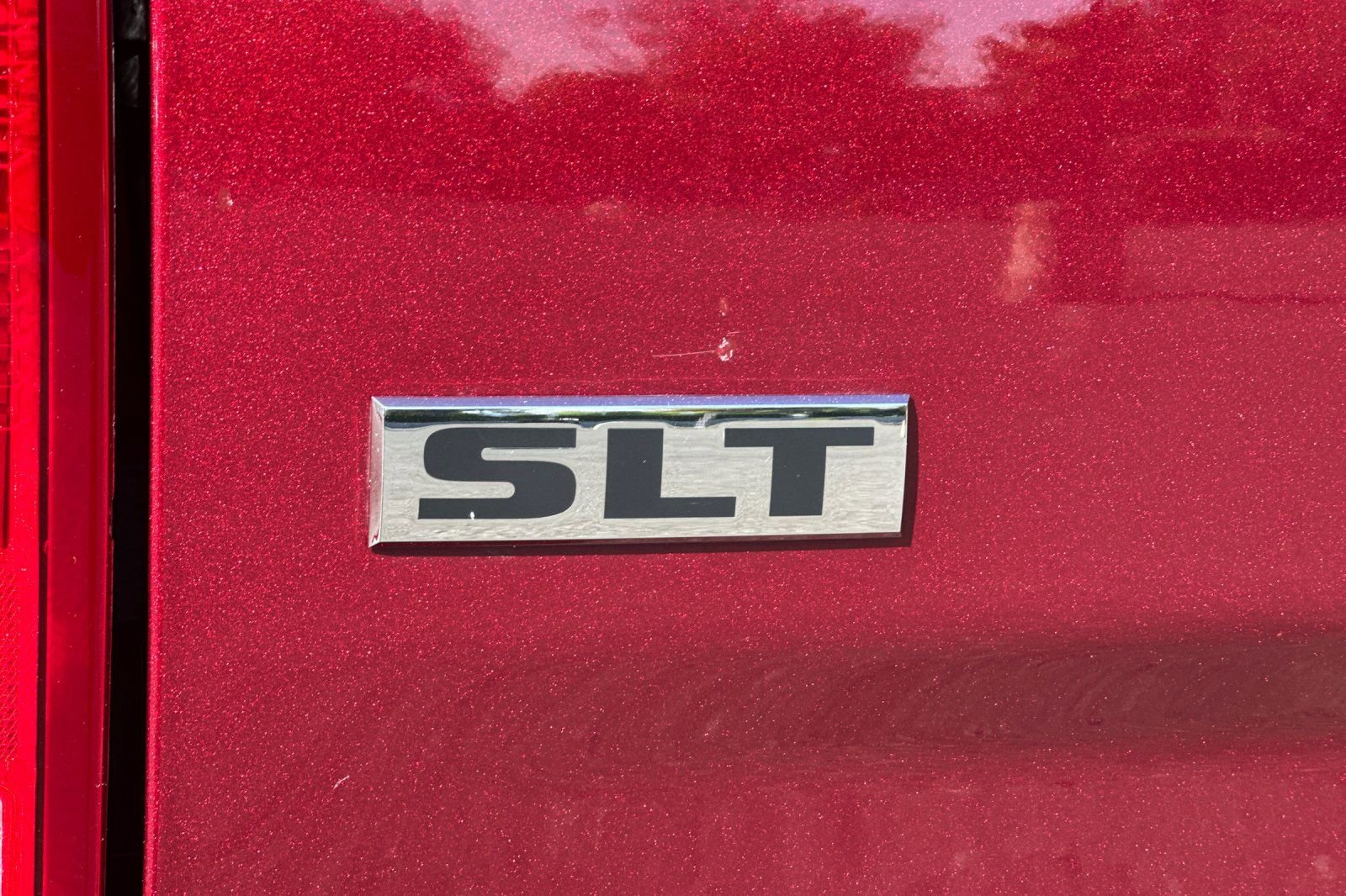 Used 2022 RAM 1500 Classic SLT RWD image 24