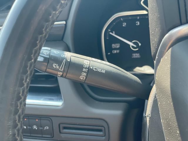 Used 2021 GMC Yukon SLT w/ SLT Premium Package RWD image 18