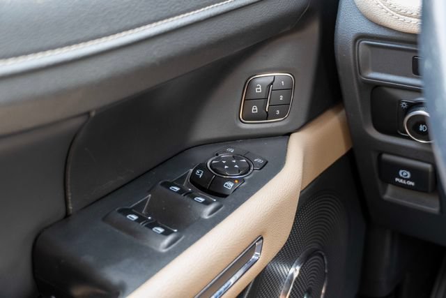 Used 2024 Ford Expedition Limited AWD/4WD image 15