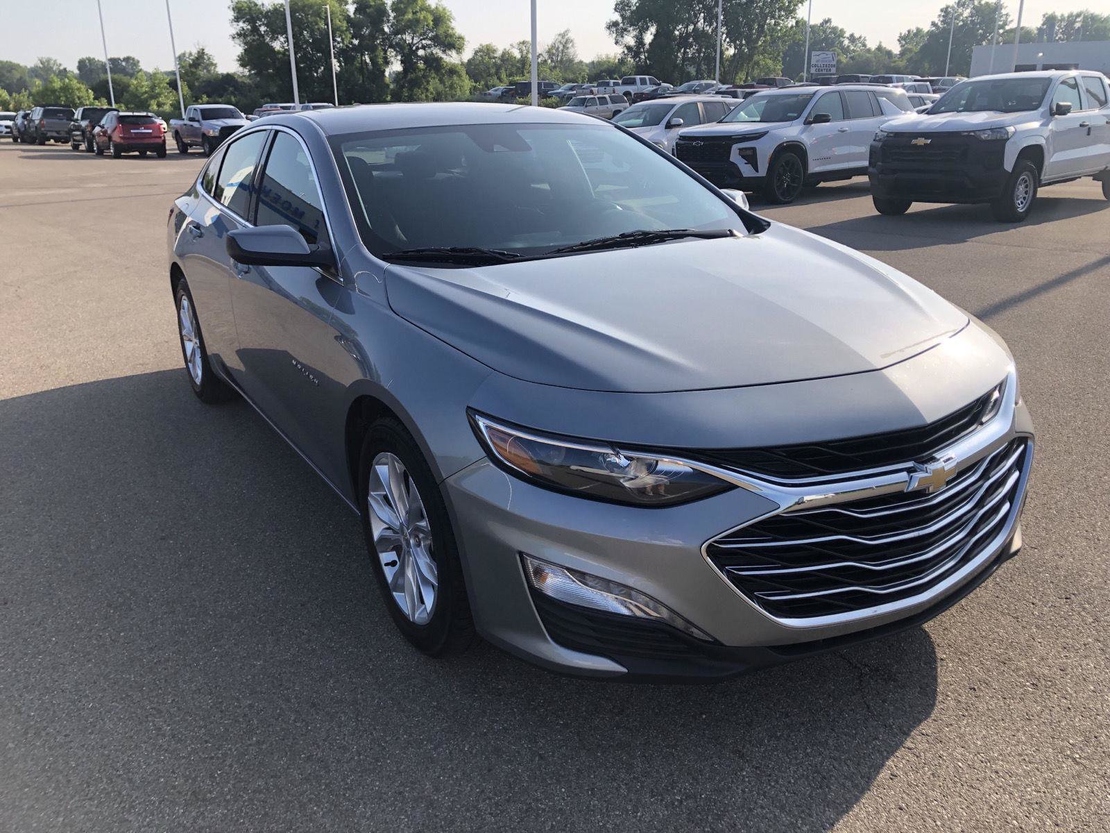 Used 2024 Chevrolet Malibu LT FWD image 7