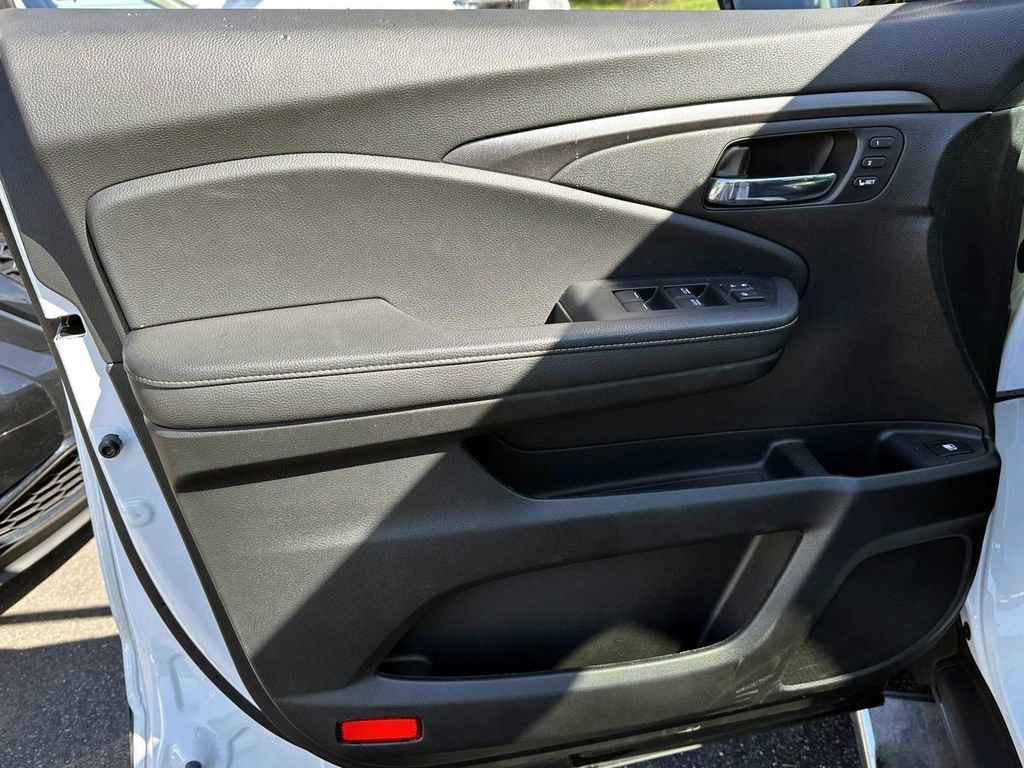 Used 2024 Honda Ridgeline RTL image 15