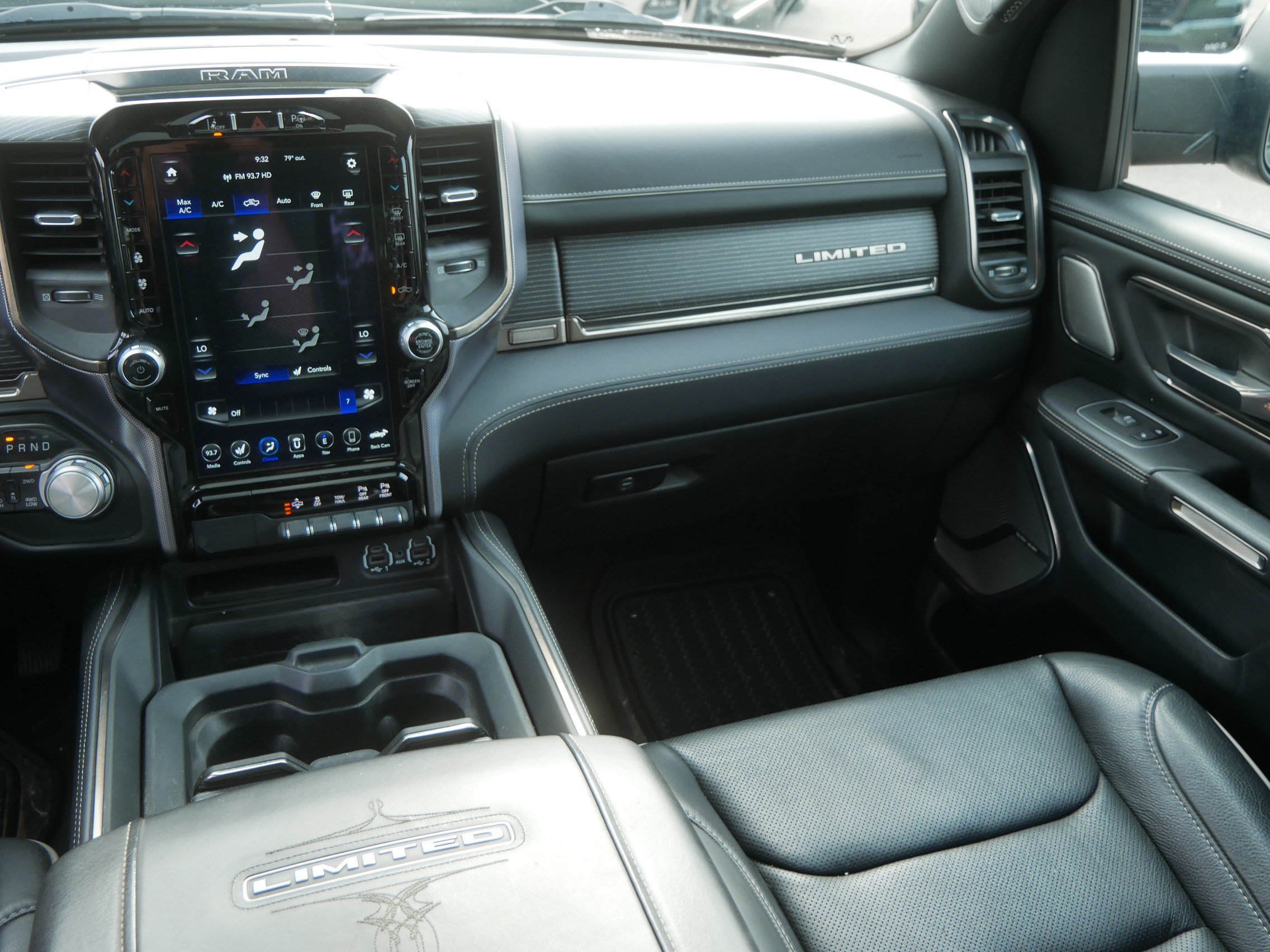 Certified 2020 RAM 1500 Limited w/ Black Appearance Package AWD/4WD image 11