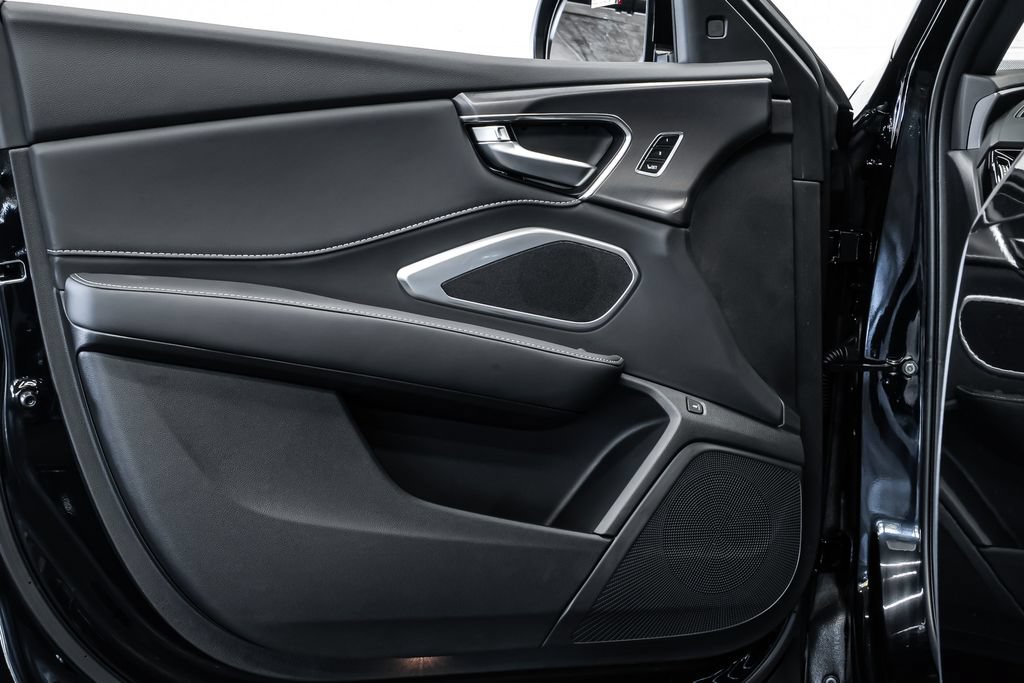 New 2026 Acura RDX SH-AWD image 17