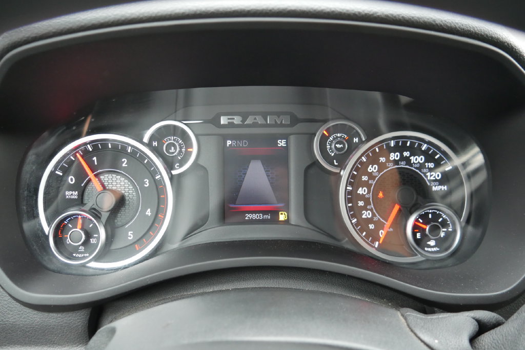 Used 2025 RAM 5500 Tradesman w/ Chrome Appearance Group AWD/4WD image 14