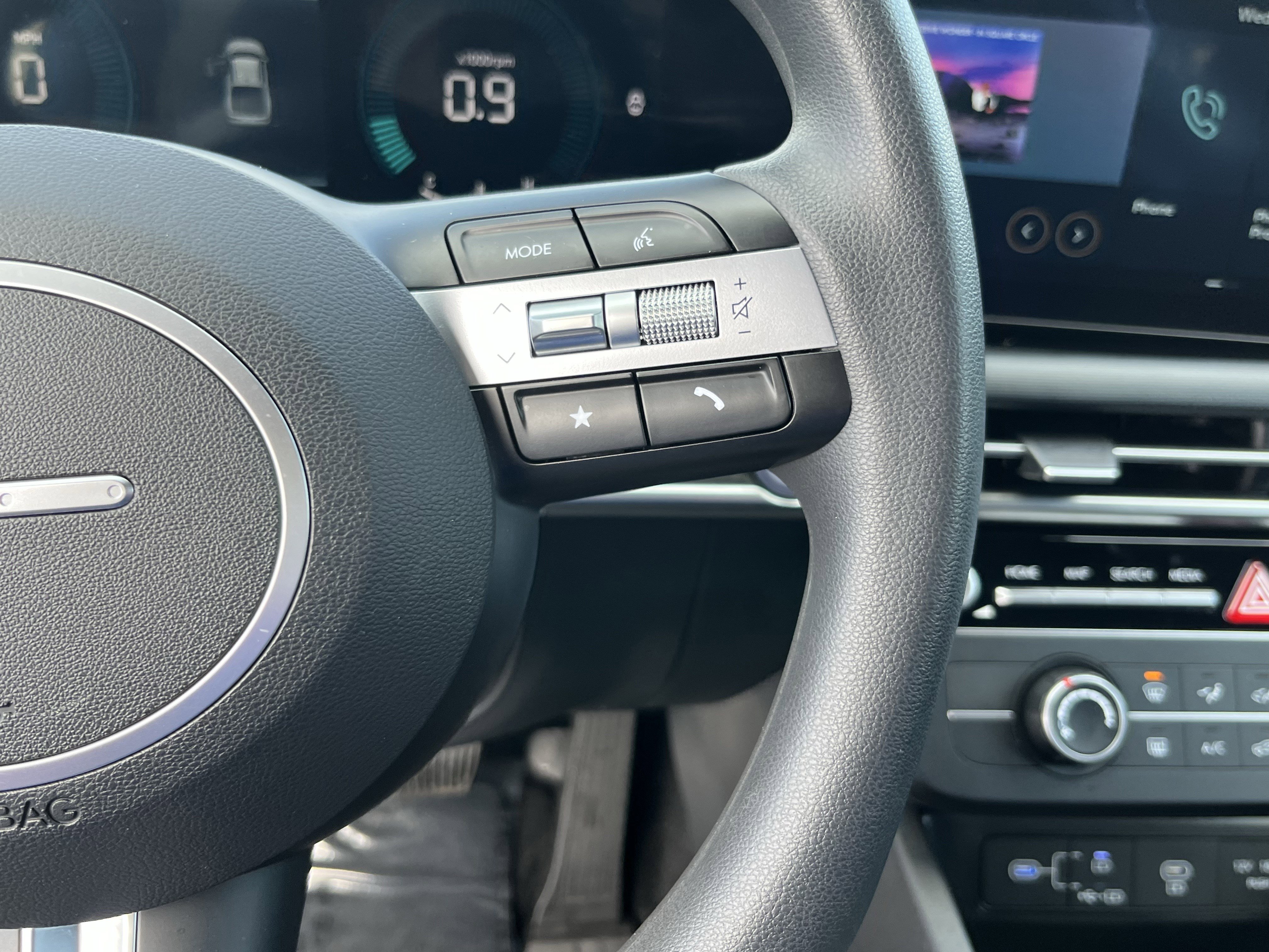 Certified 2025 Hyundai Santa Cruz SE image 20