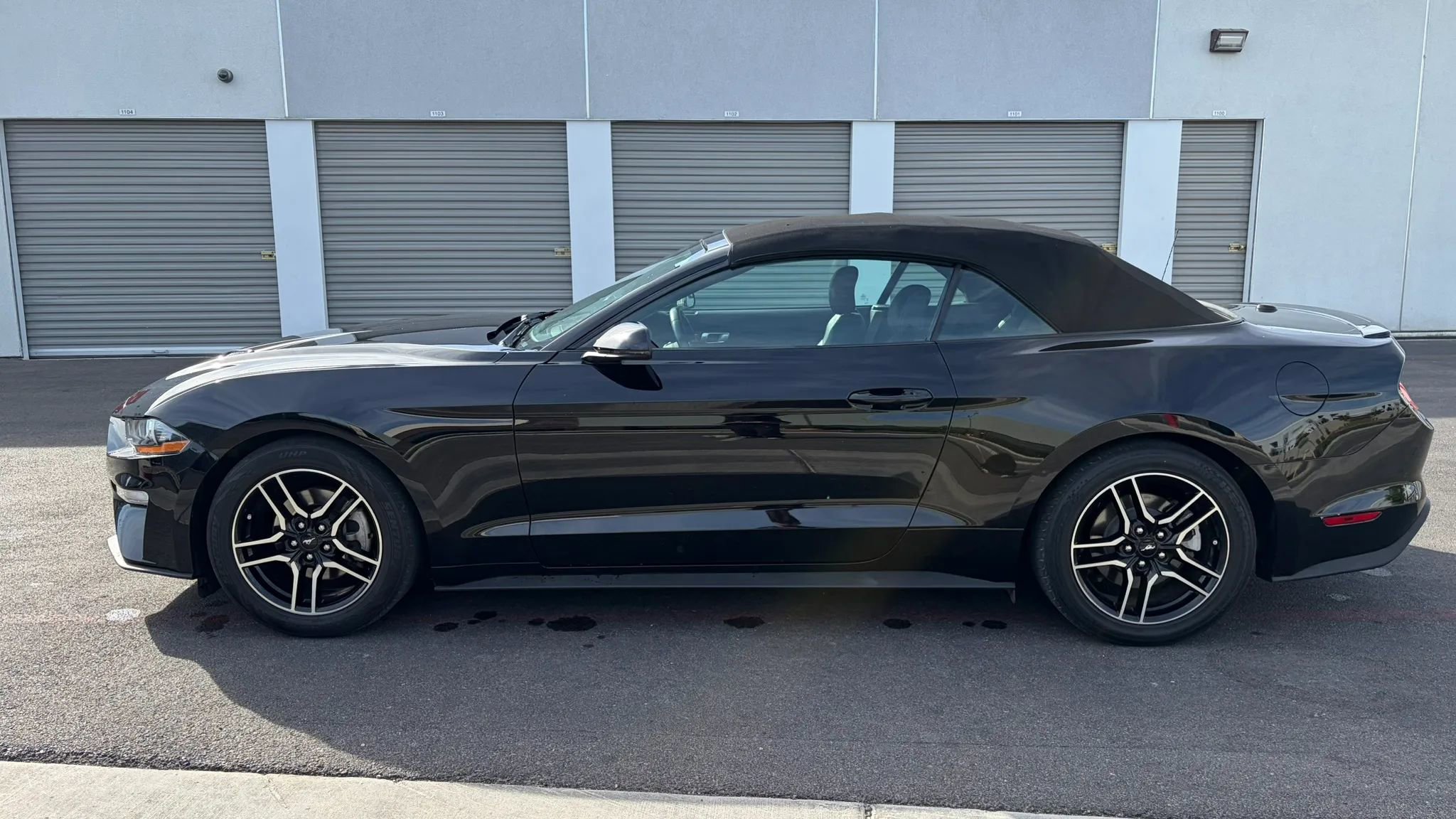 Used 2019 Ford Mustang Premium RWD image 2
