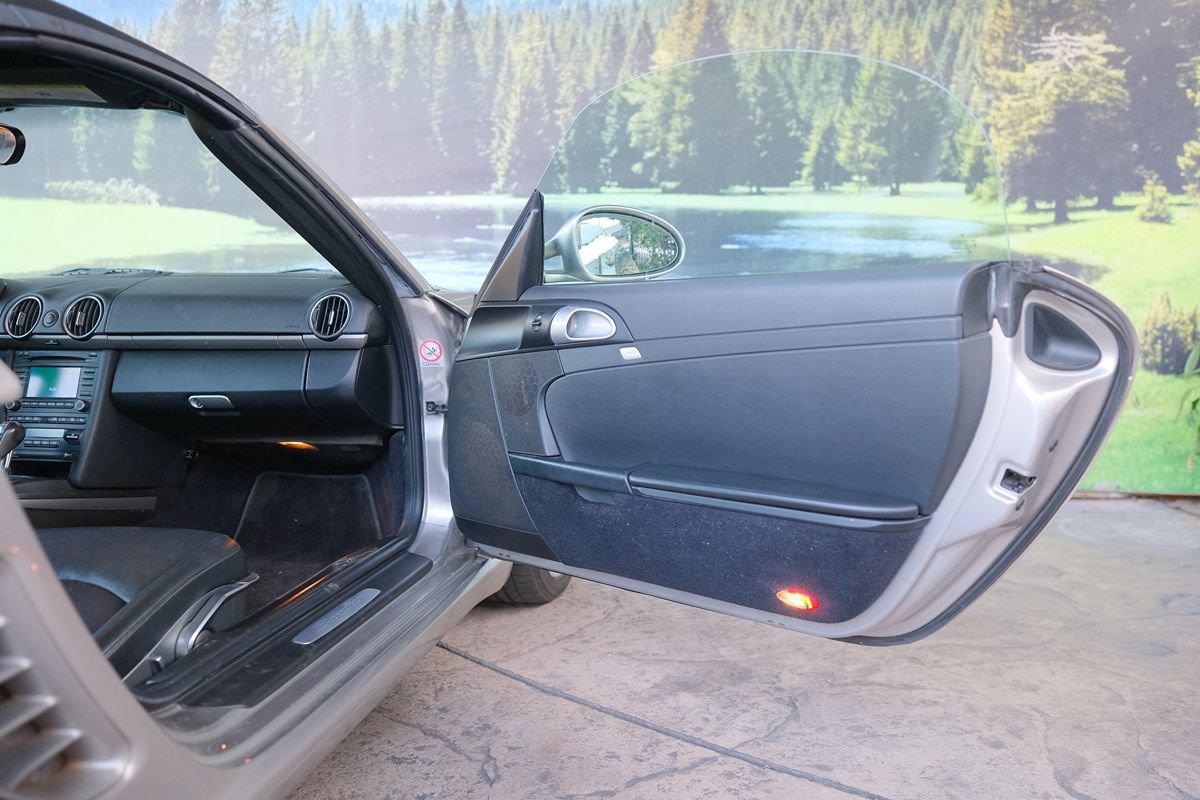 Used 2012 Porsche Boxster RWD image 21