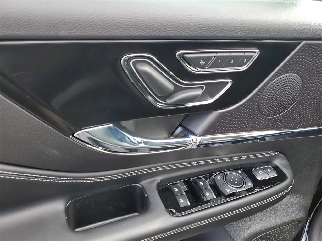 New 2026 Lincoln Corsair Reserve w/ Jet Appearance Package image 19