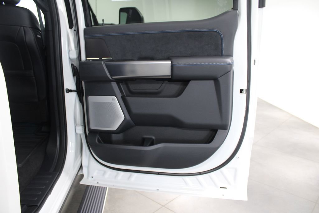 New 2026 Ford F250 Platinum image 36