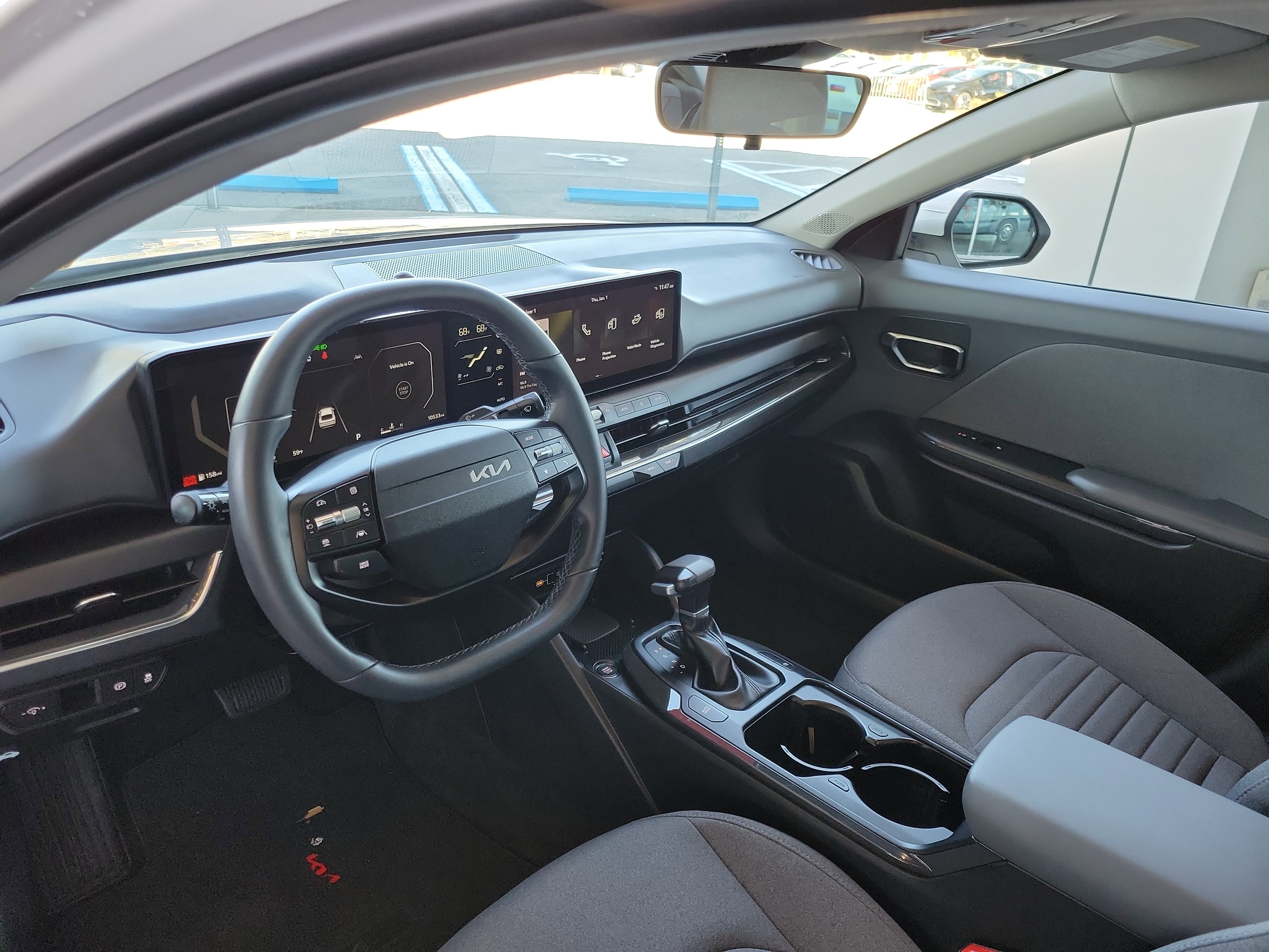 Used 2025 Kia K4 EX image 12