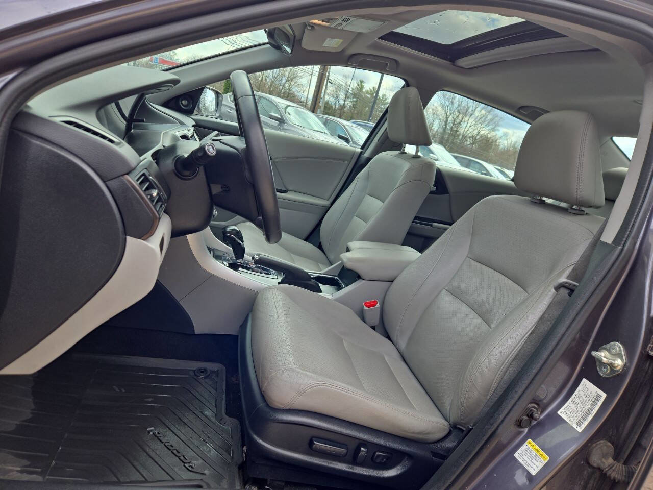 Used 2014 Honda Accord Touring image 15
