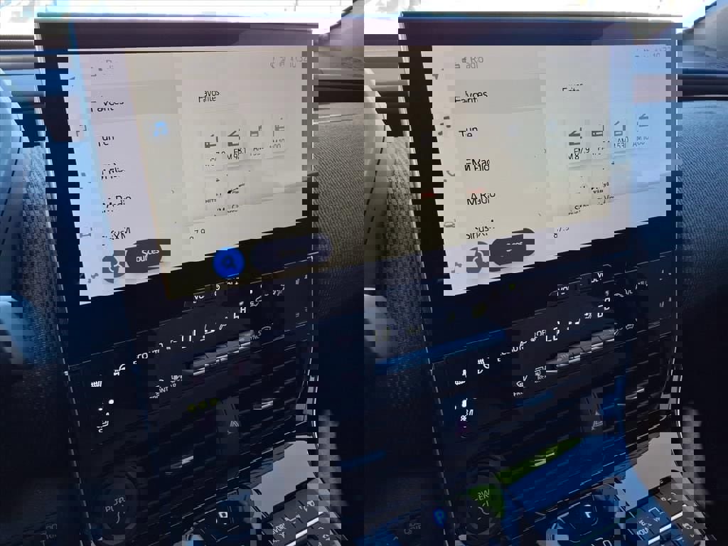 Certified 2023 Subaru Solterra AWD image 6