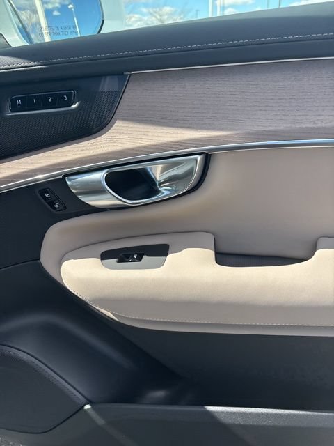 New 2026 Volvo XC90 B6 Ultra AWD/4WD image 38