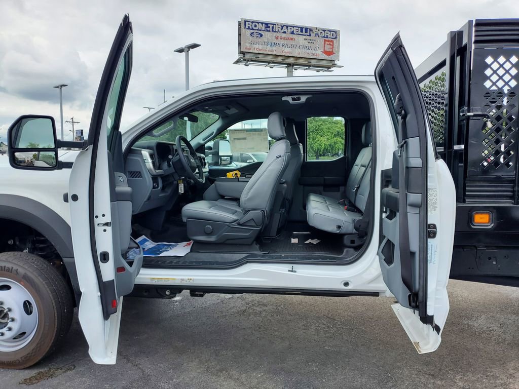 Used 2024 Ford F450 XL w/ Snow Plow Prep Package image 19