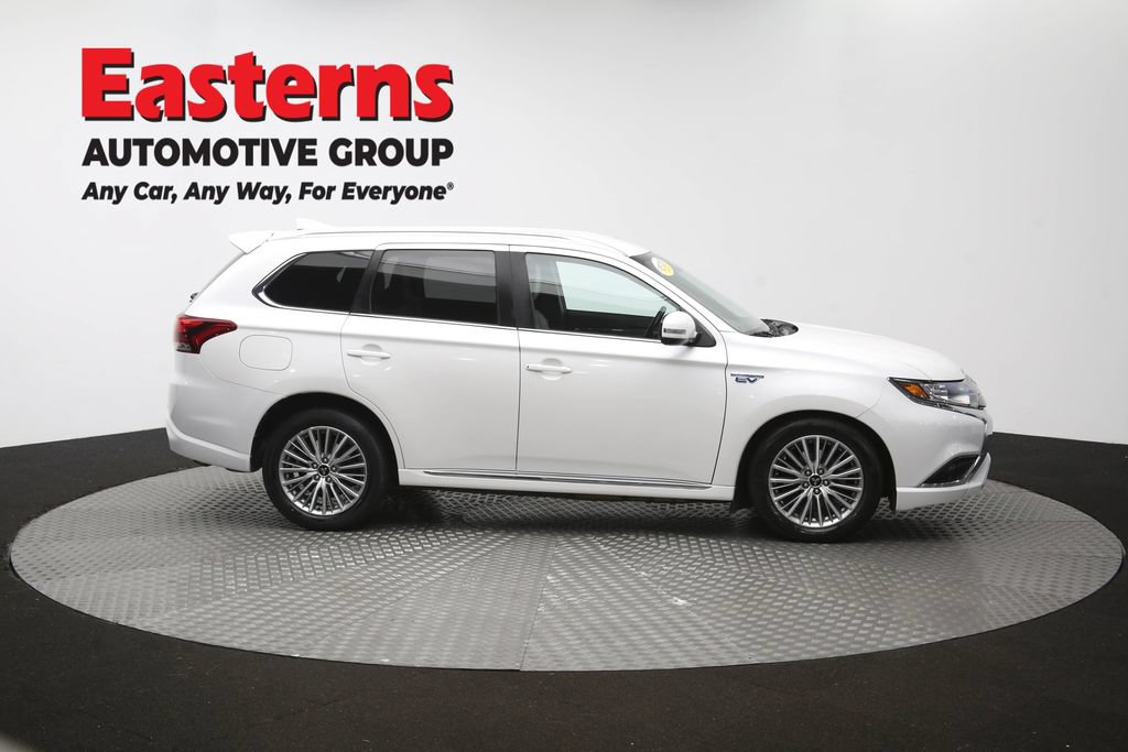Used 2020 Mitsubishi Outlander SEL AWD/4WD image 45