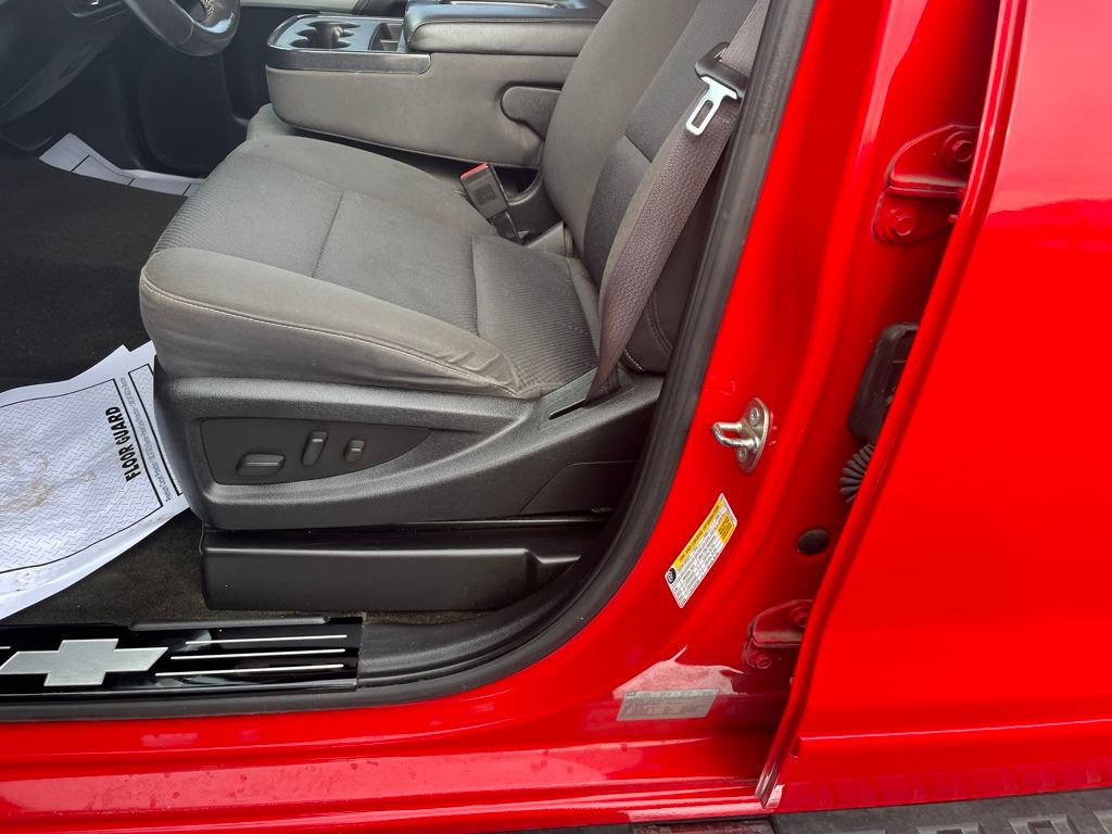 Used 2016 Chevrolet Silverado 2500 LT w/ LT Convenience Package image 20