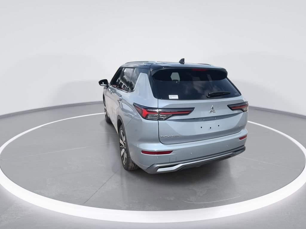 New 2025 Mitsubishi Outlander SEL image 7