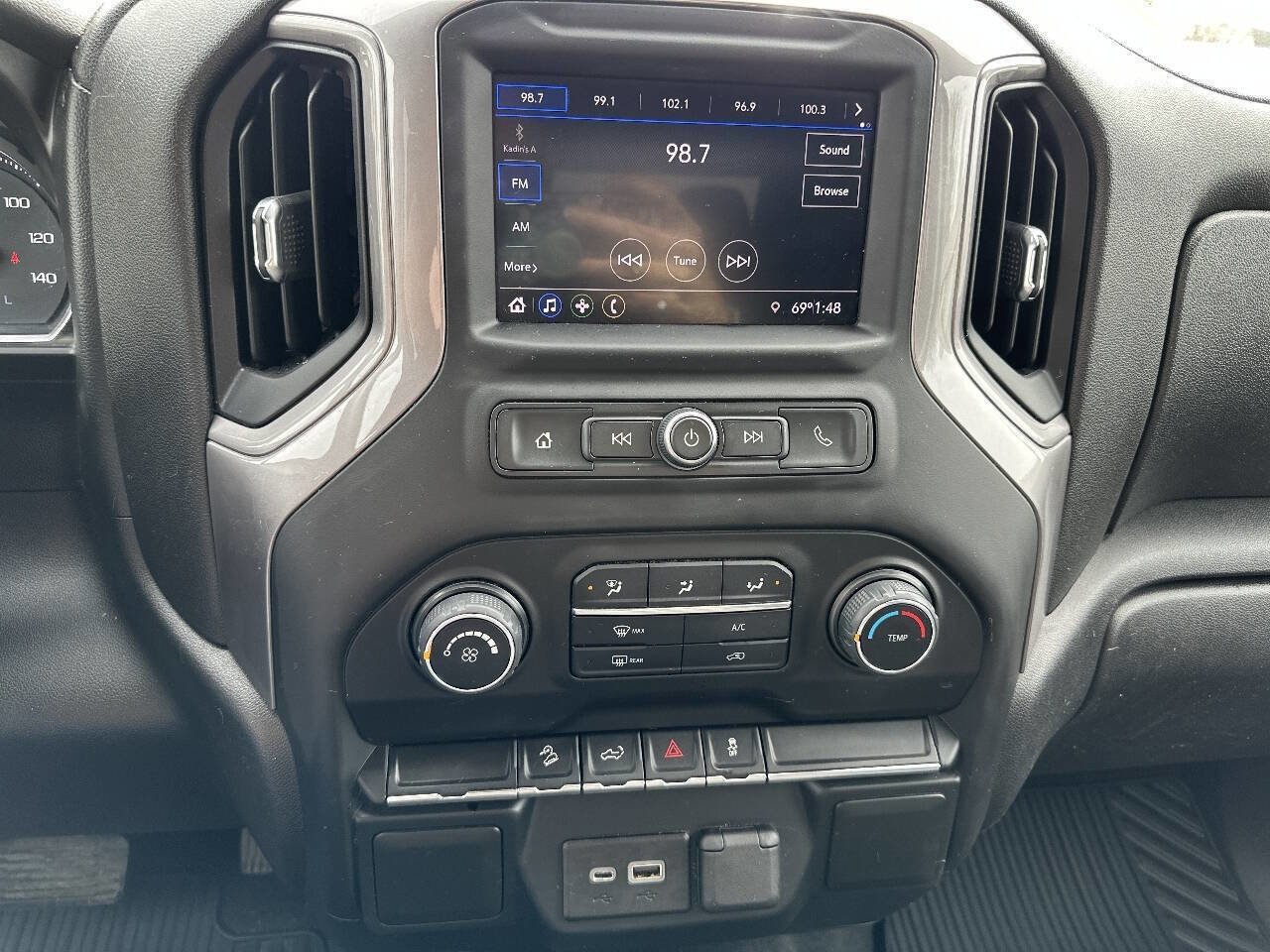 Used 2021 Chevrolet Silverado 1500 Custom Trail Boss w/ Safety Confidence Package AWD/4WD image 16