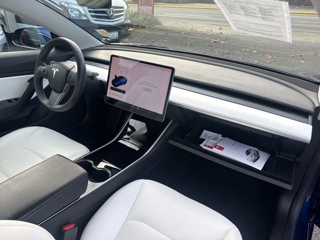 Used 2019 Tesla Model 3 Standard Range image 25