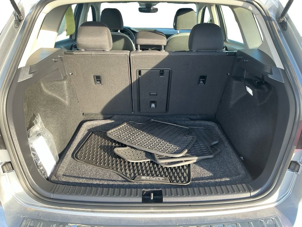 Used 2024 Volkswagen Taos S image 20