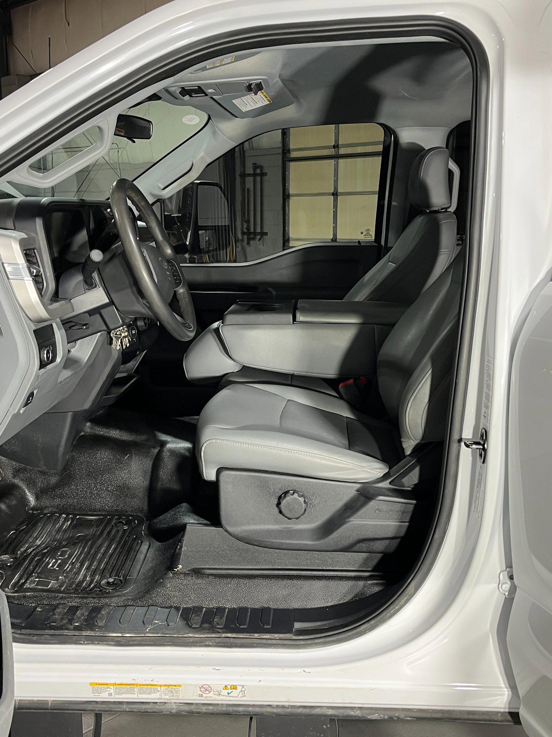 Used 2023 Ford F550 4x4 Crew Cab Super Duty image 18