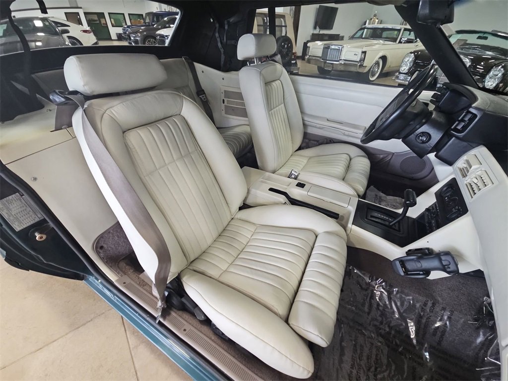 Used 1990 Ford Mustang LX image 24