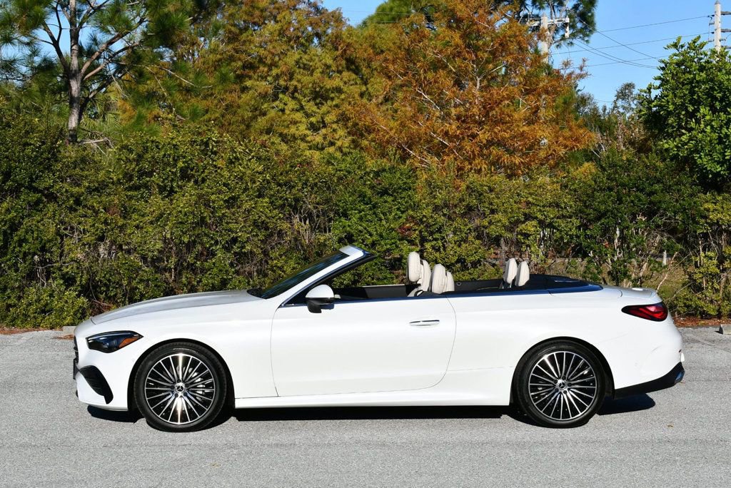 Used 2025 Mercedes-Benz CLE 300 4MATIC Cabriolet image 28