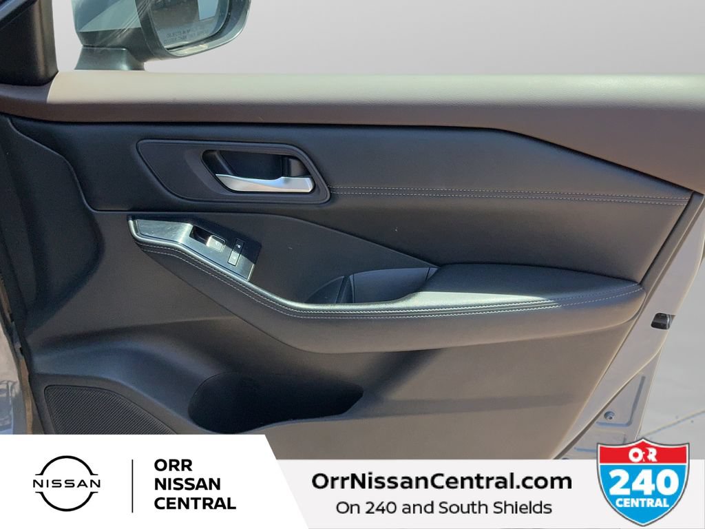 Used 2023 Nissan Rogue SL w/ SL Premium Package FWD image 10