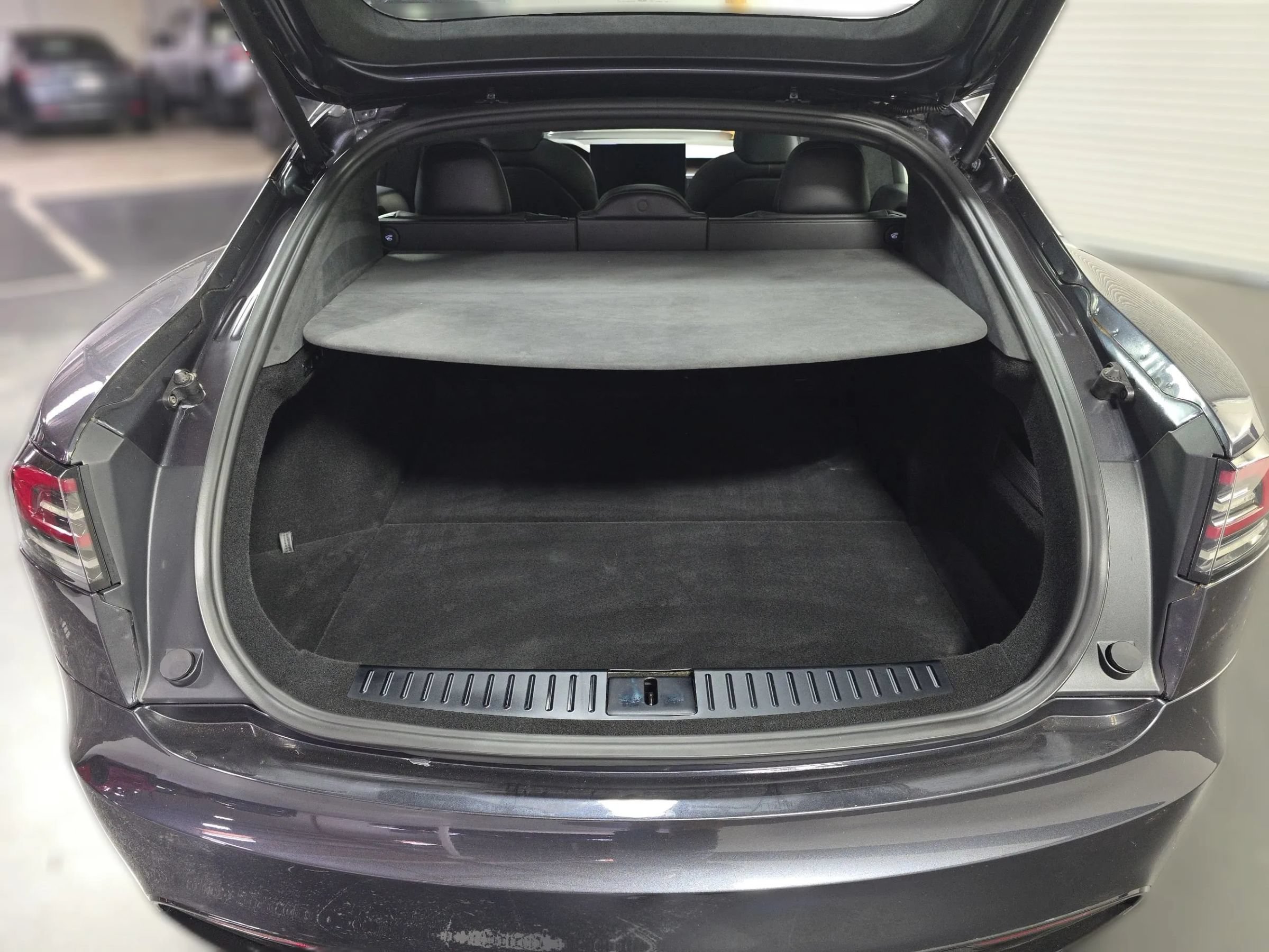 Used 2024 Tesla Model S AWD/4WD image 11