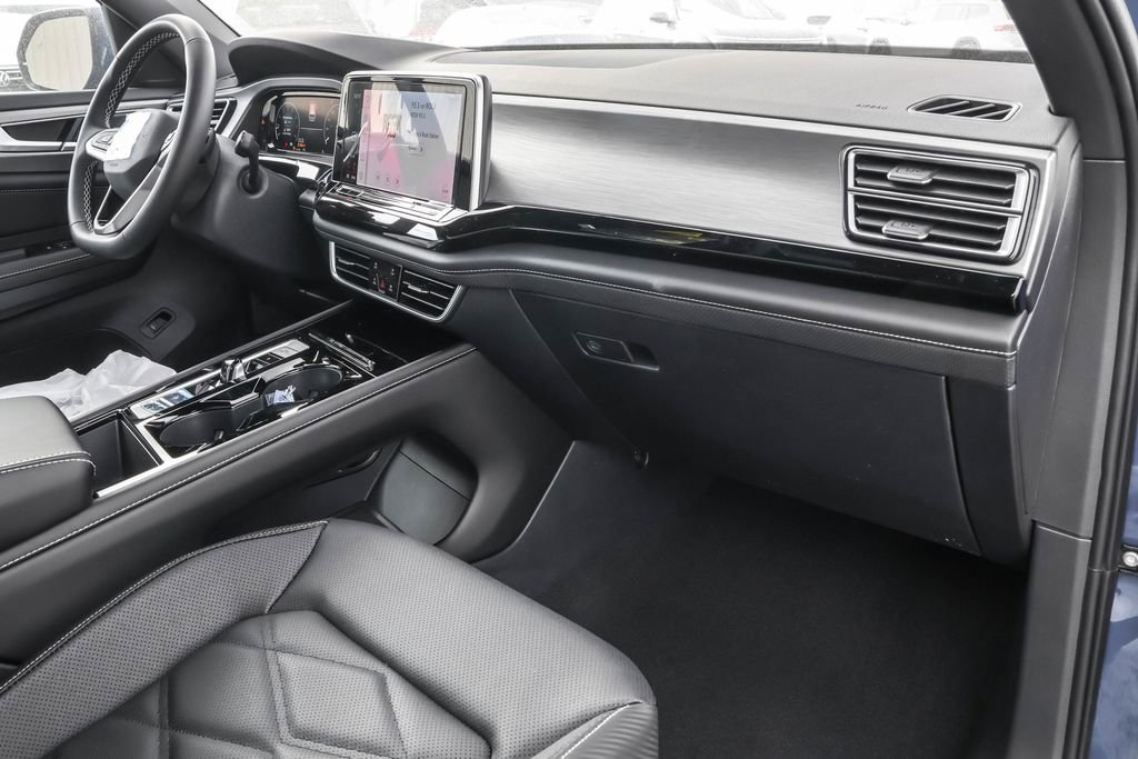 New 2026 Volkswagen Atlas Cross Sport SE image 42