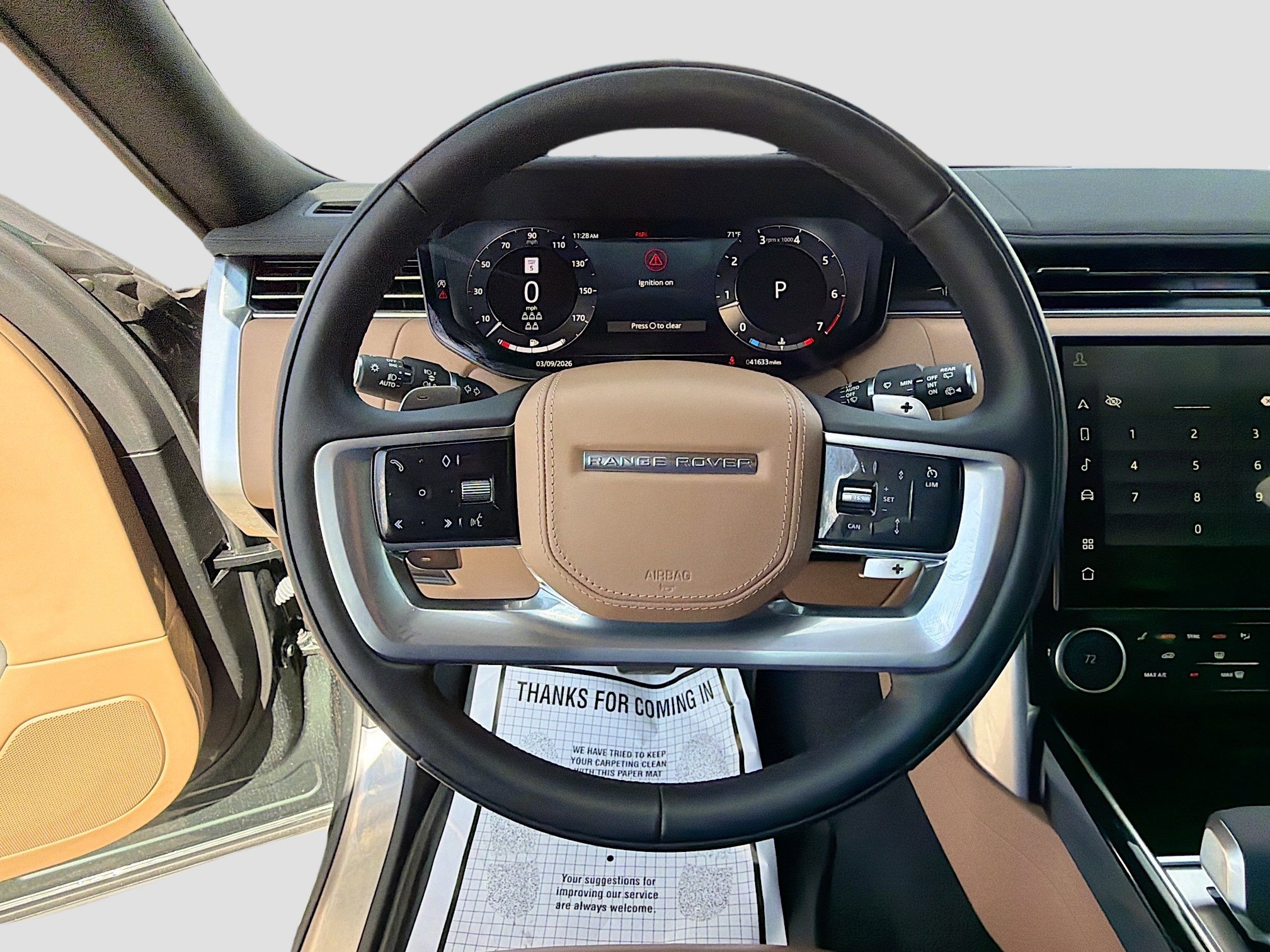 Used 2023 Land Rover Range Rover Long Wheelbase SE image 39