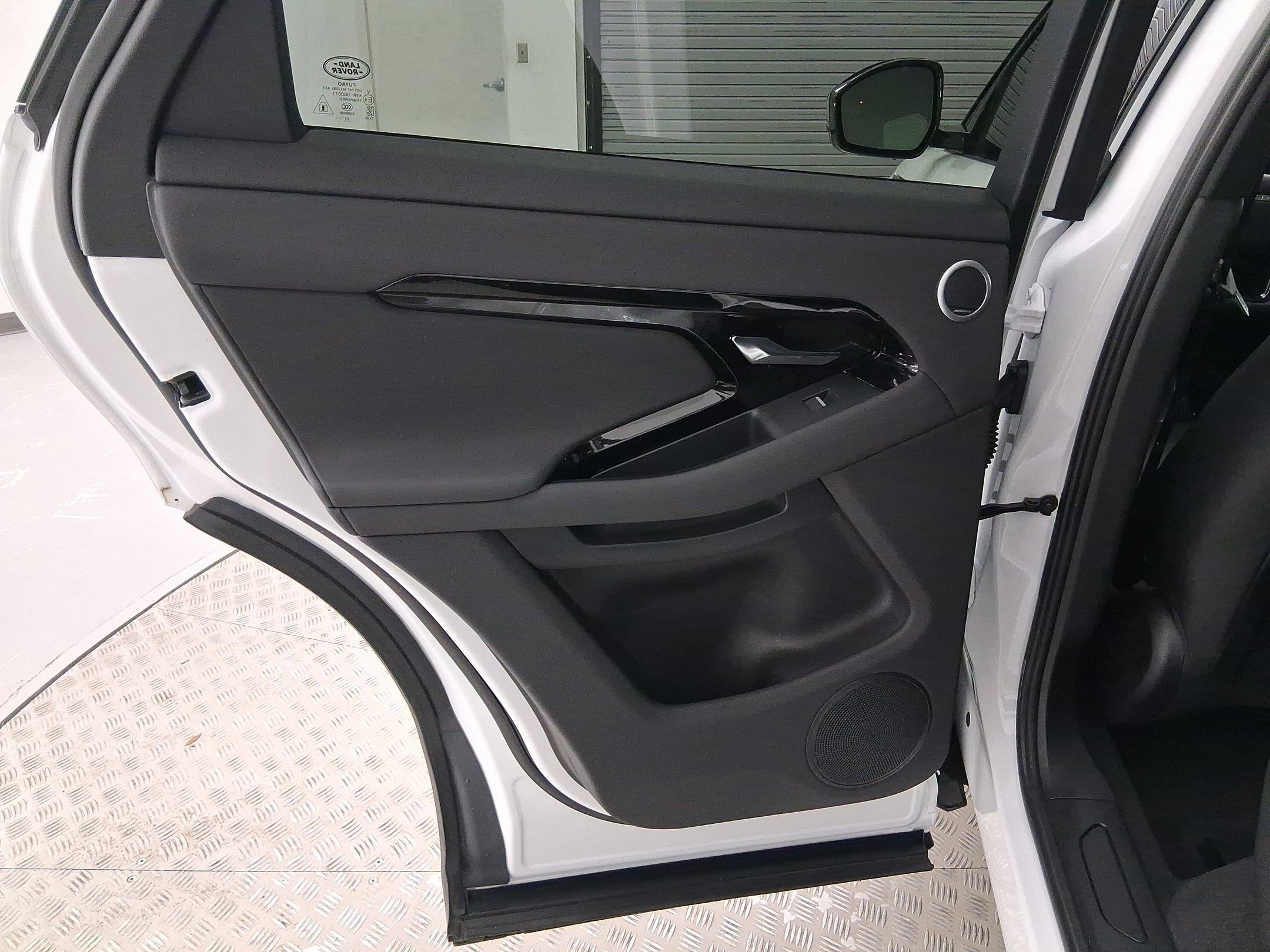 Used 2026 Land Rover Range Rover Evoque S image 28