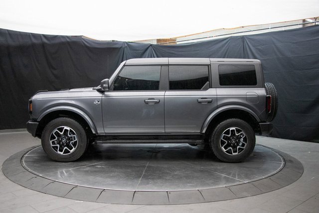 Used 2023 Ford Bronco Outer Banks image 9