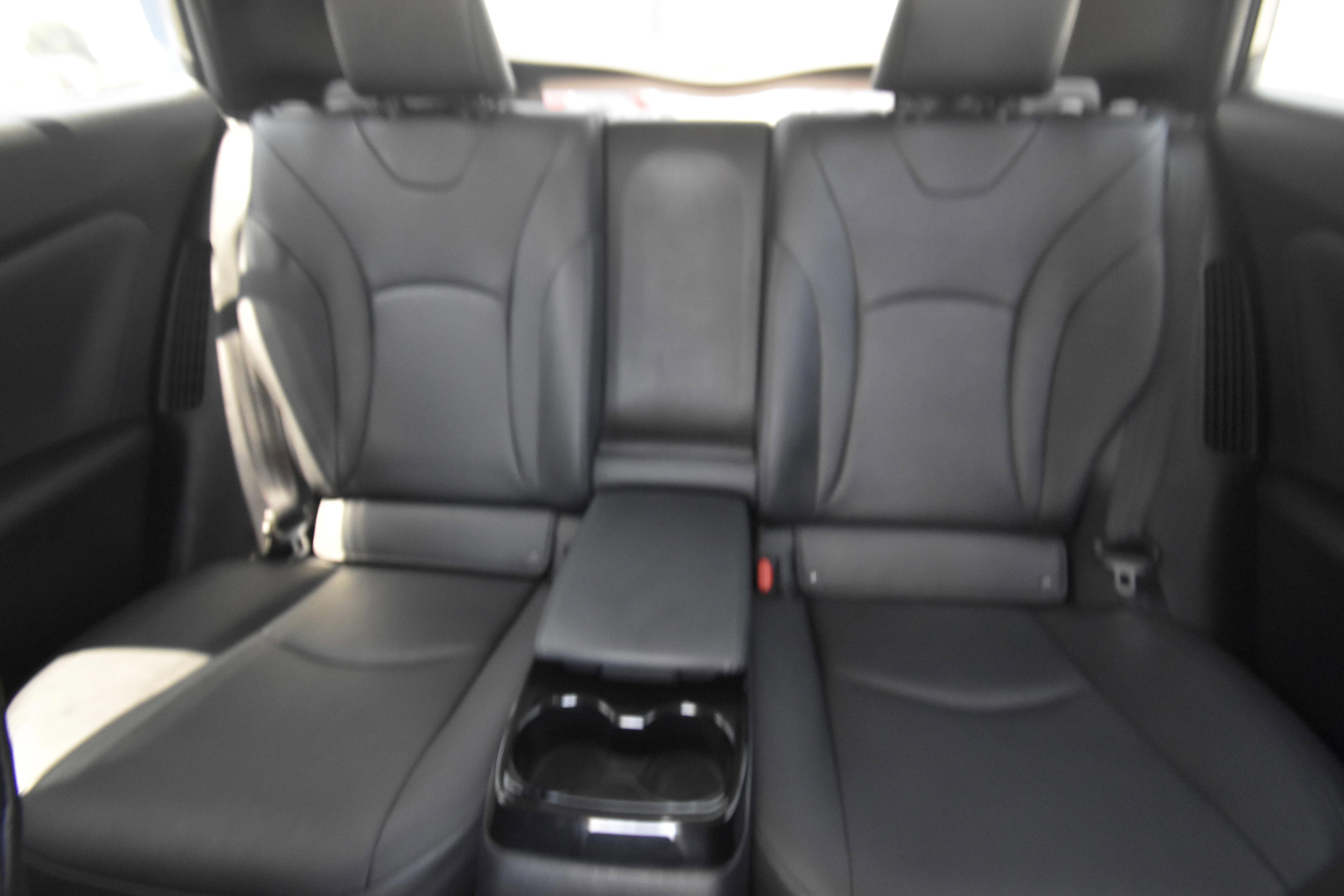 Used 2017 Toyota Prius Prime Advanced w/ Carpet Mat Package image 11