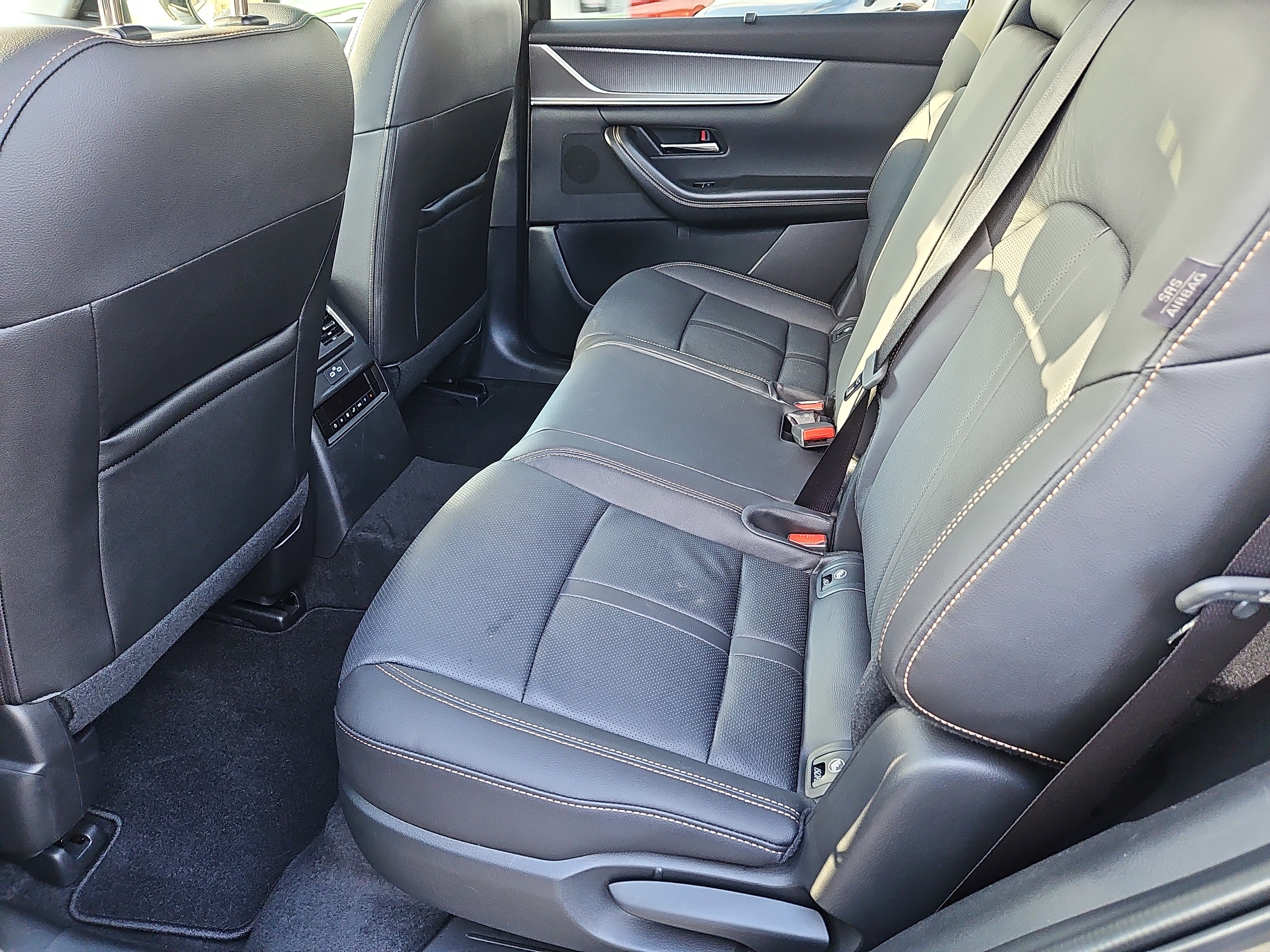 Certified 2025 MAZDA CX-70 3.3 Turbo w/ Premium Package image 33