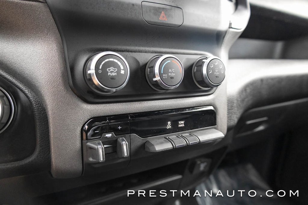 Used 2024 RAM 2500 Tradesman w/ Chrome Appearance Group image 29