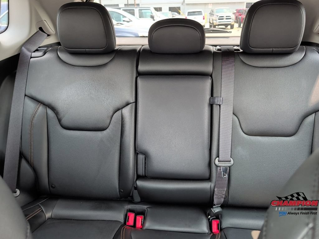 Used 2022 Jeep Compass Limited AWD/4WD image 15