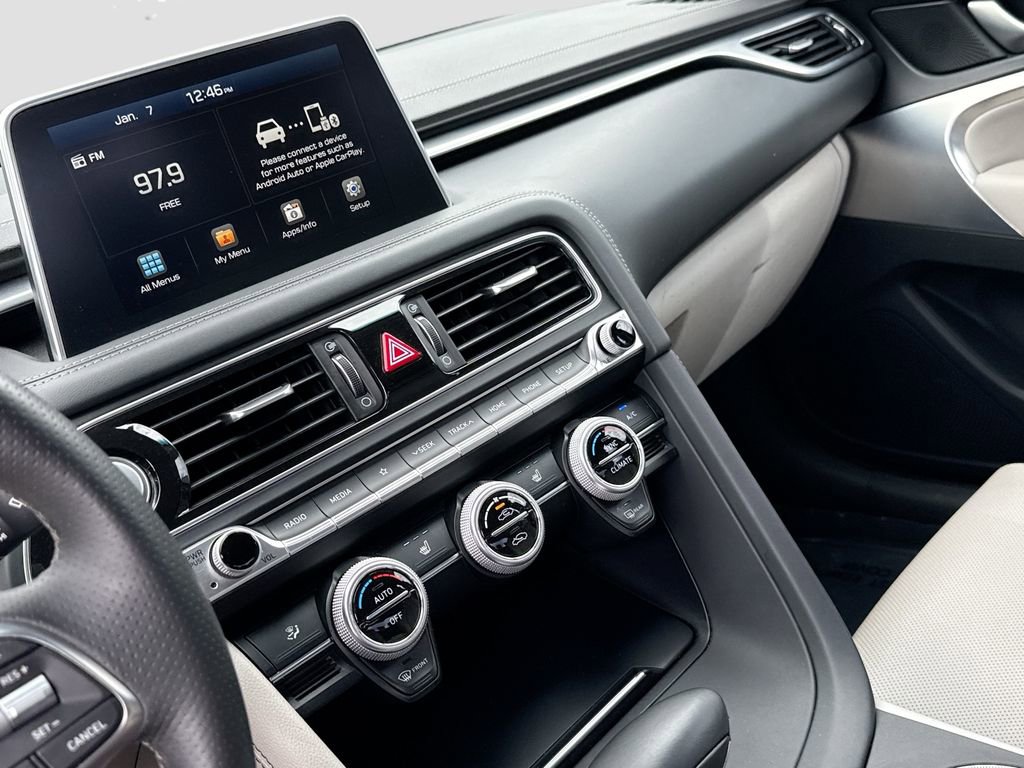 Used 2020 Genesis G70 2.0T image 26