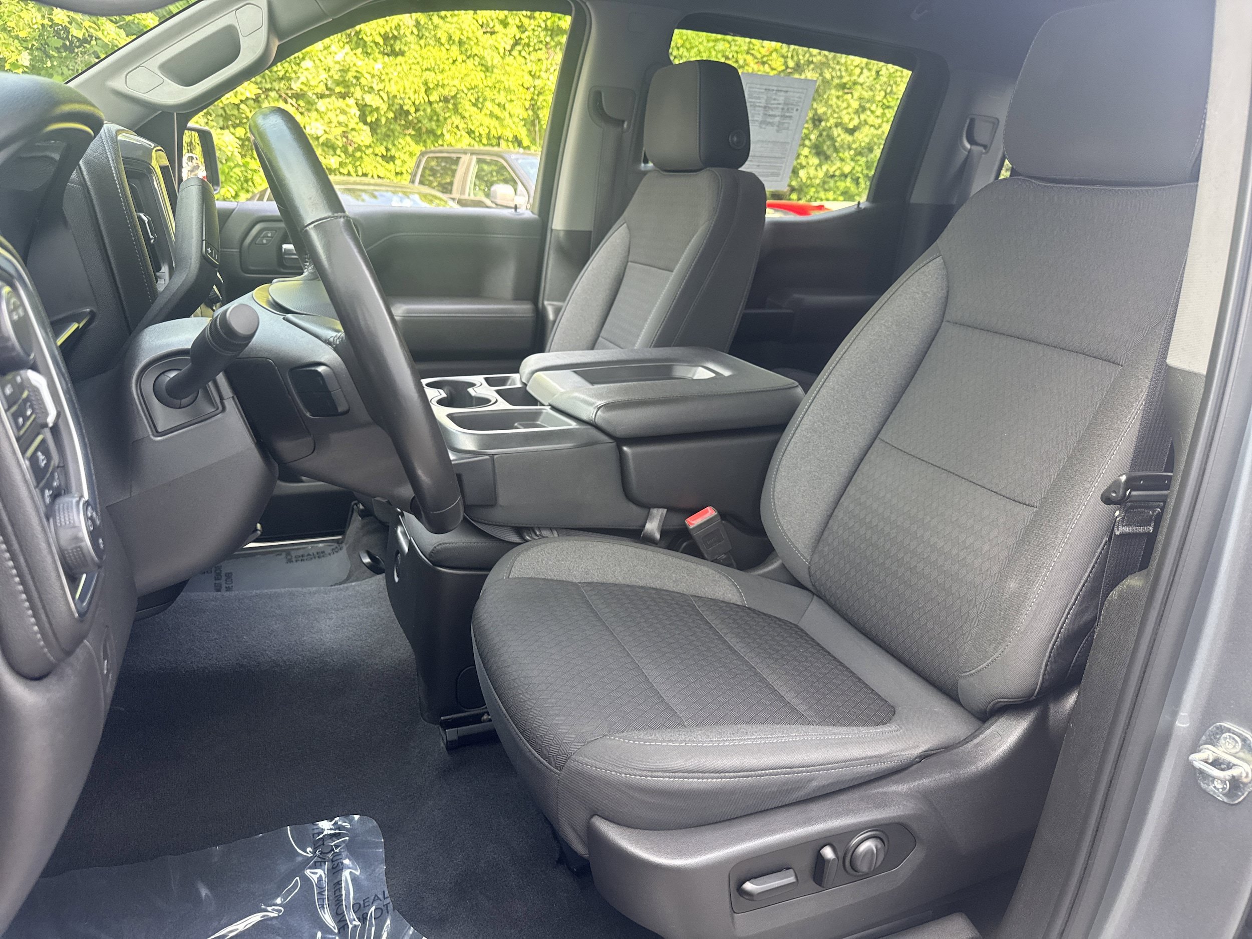 Used 2020 Chevrolet Silverado 1500 LT w/ All-Star Edition AWD/4WD image 5