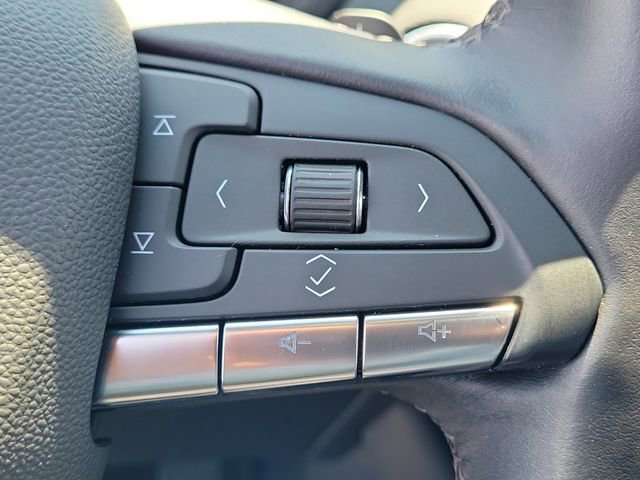 Used 2022 Cadillac XT4 Premium Luxury w/ Enhanced Visibility Package image 28