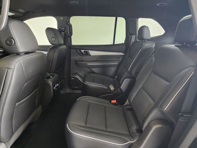 Certified 2025 Buick Enclave Preferred AWD/4WD image 15