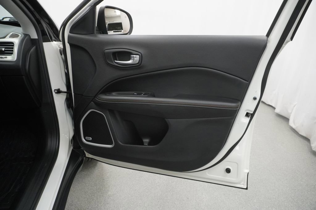 Certified 2020 Jeep Compass Latitude image 47