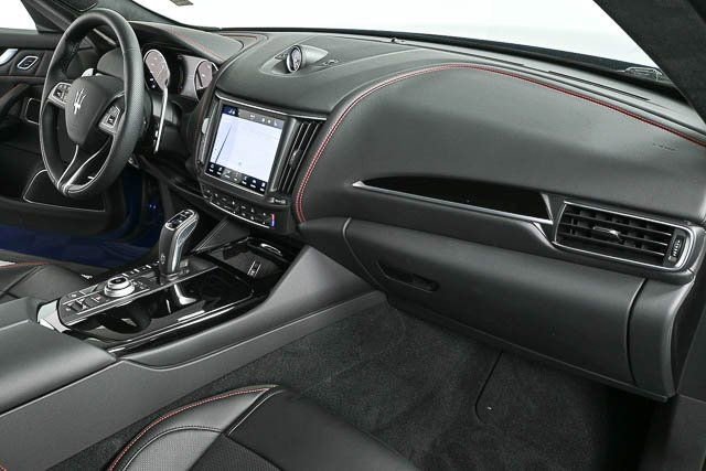 New 2024 Maserati Levante GT Ultima image 24