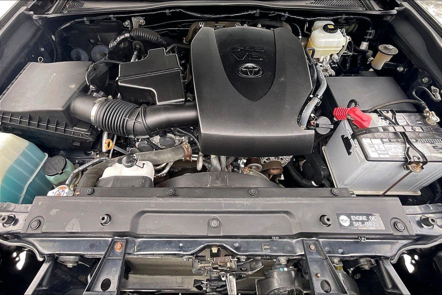 Used 2019 Toyota Tacoma TRD Off-Road image 9