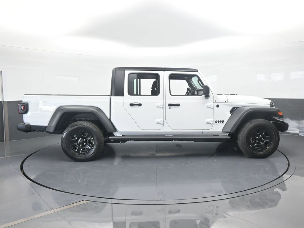 New 2026 Jeep Gladiator Sport AWD/4WD image 7