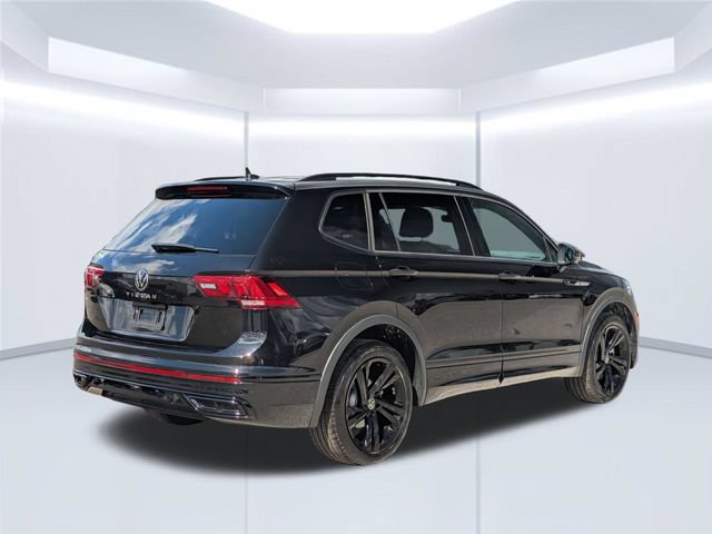 Used 2023 Volkswagen Tiguan SE R-Line FWD image 6