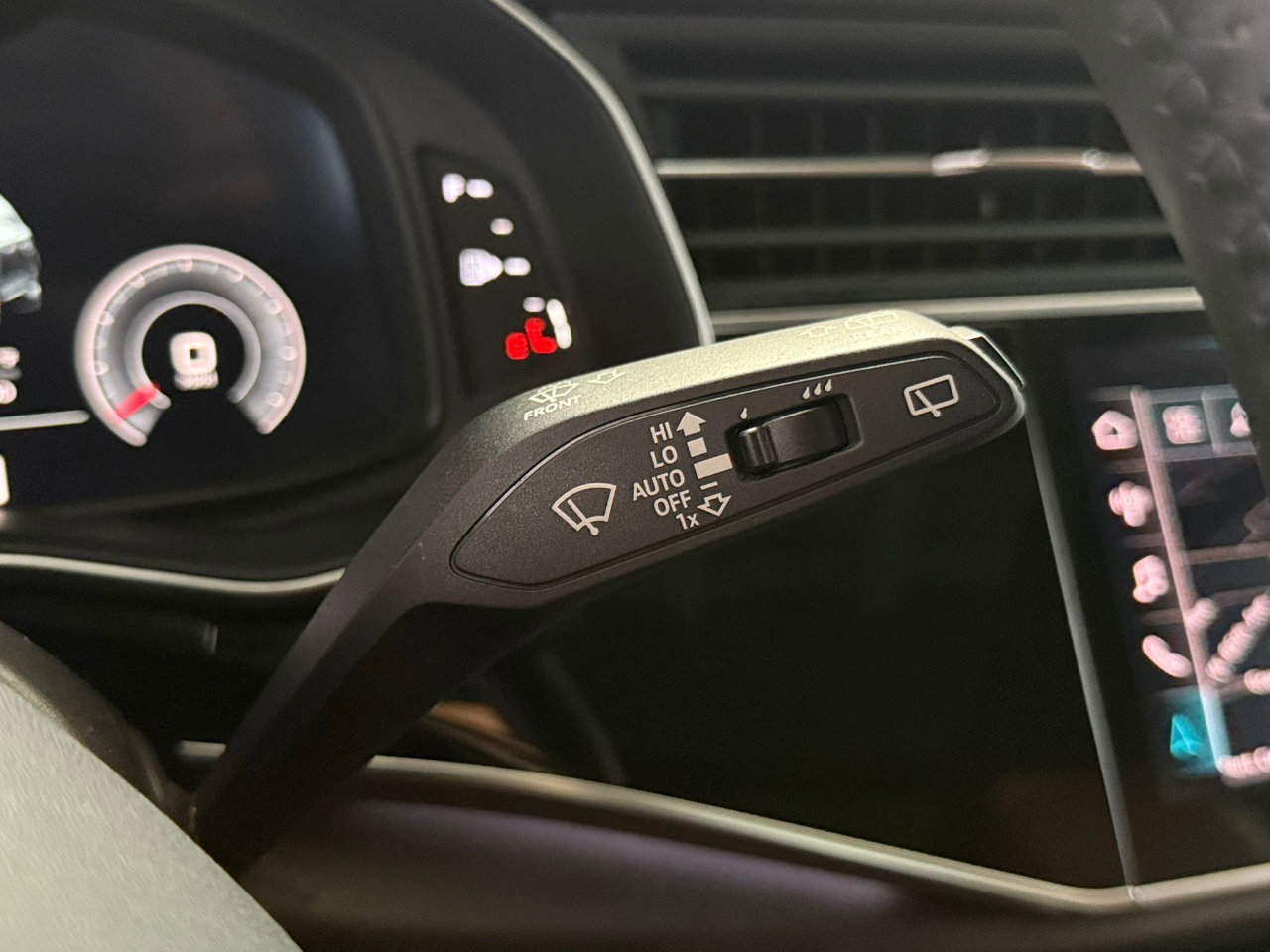 Used 2020 Audi Q7 3.0T Premium Plus w/ Premium Plus Package image 36